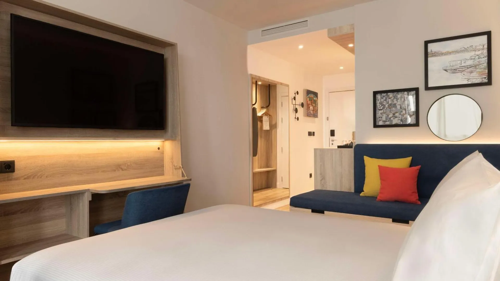 Отель Hampton By Hilton Malaga Martiricos Испания