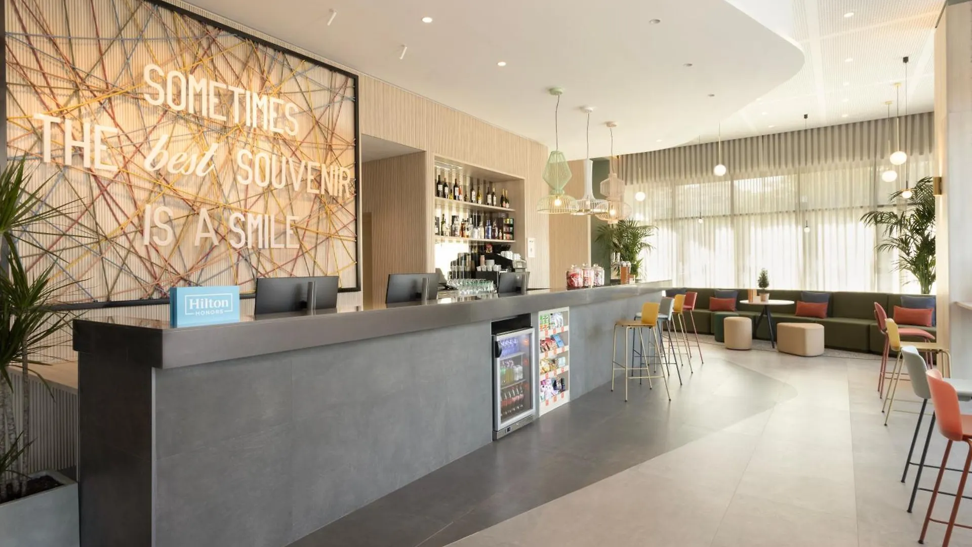 Отель Hampton By Hilton Malaga Martiricos
