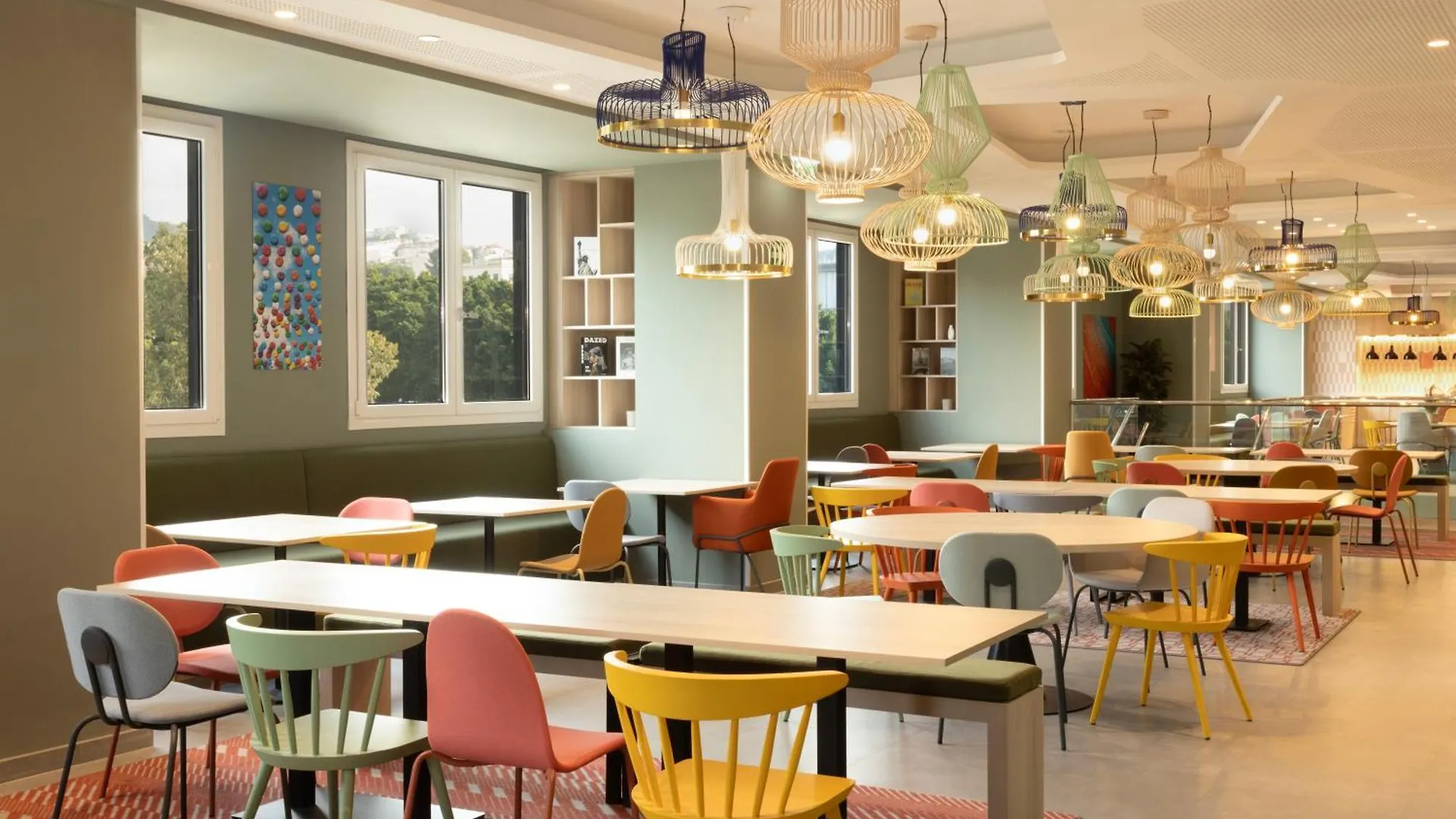 Отель Hampton By Hilton Malaga Martiricos