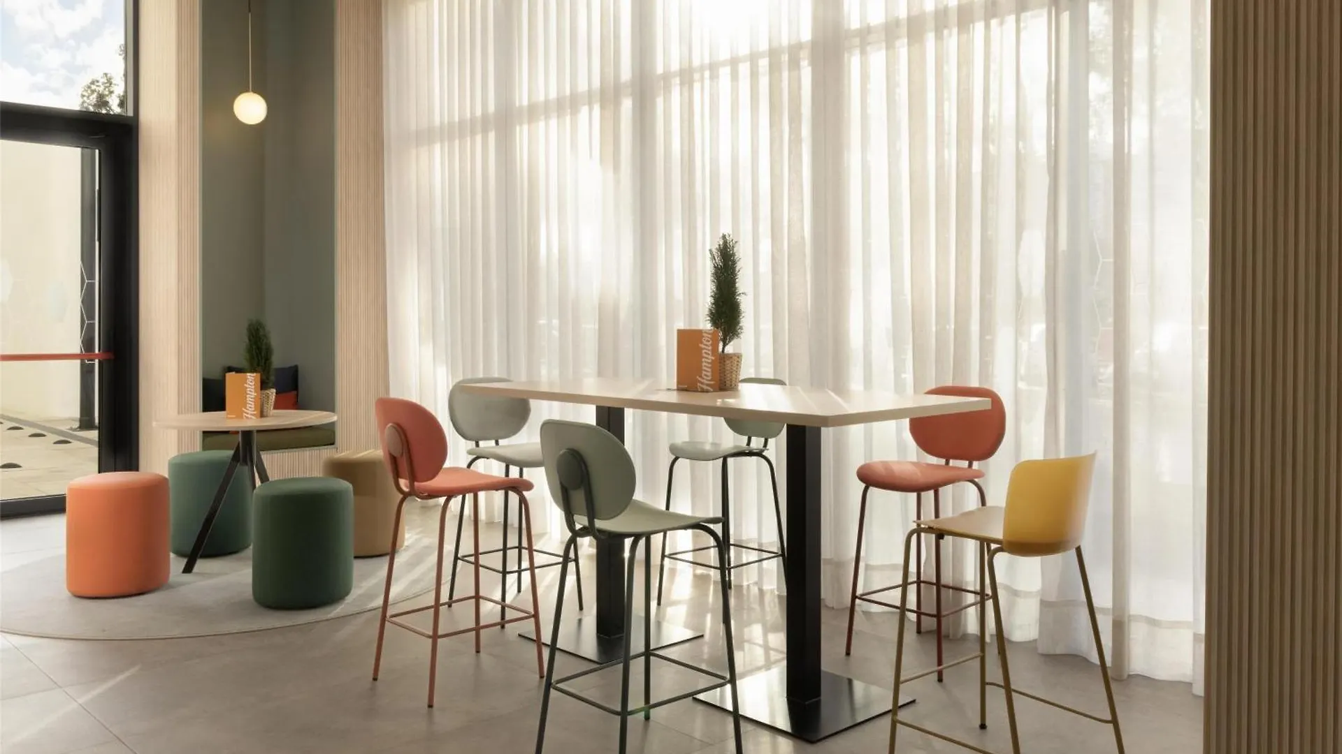 Hampton By Hilton Malaga Martiricos Hotel