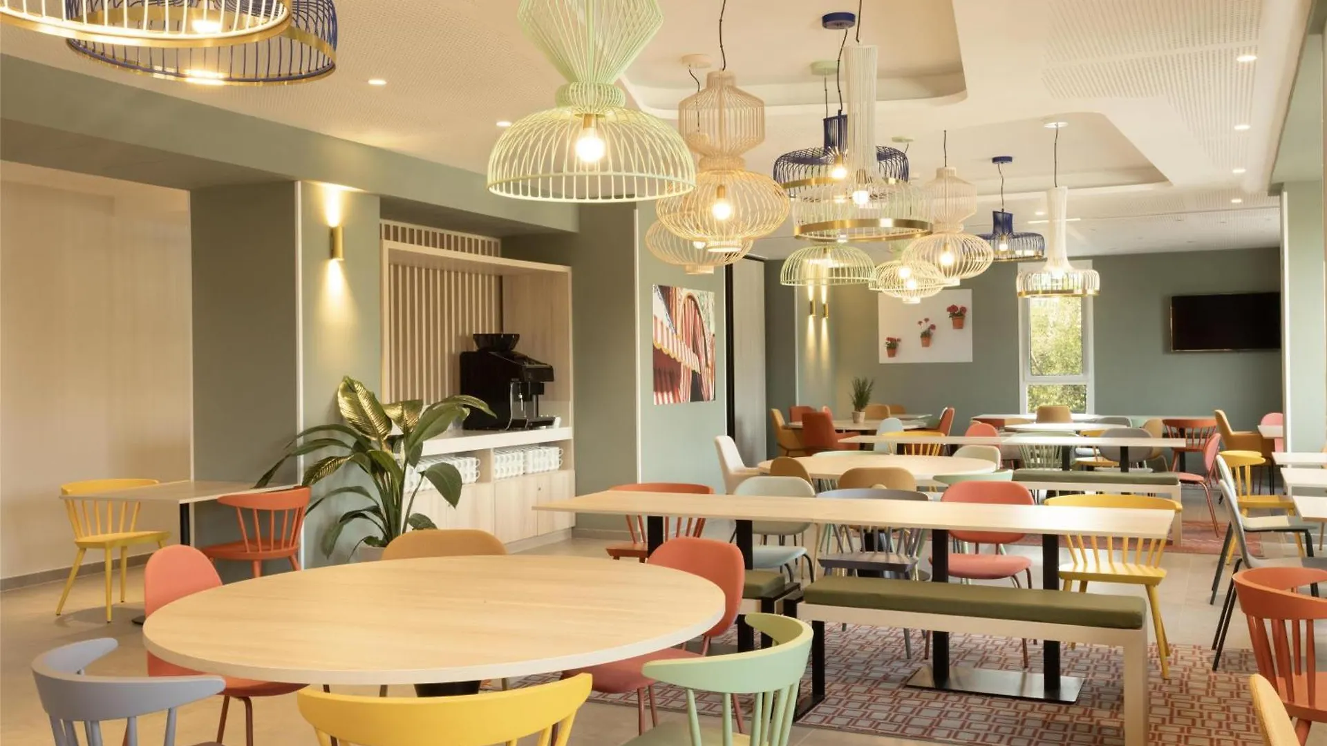 מלון Hampton By Hilton Malaga Martiricos