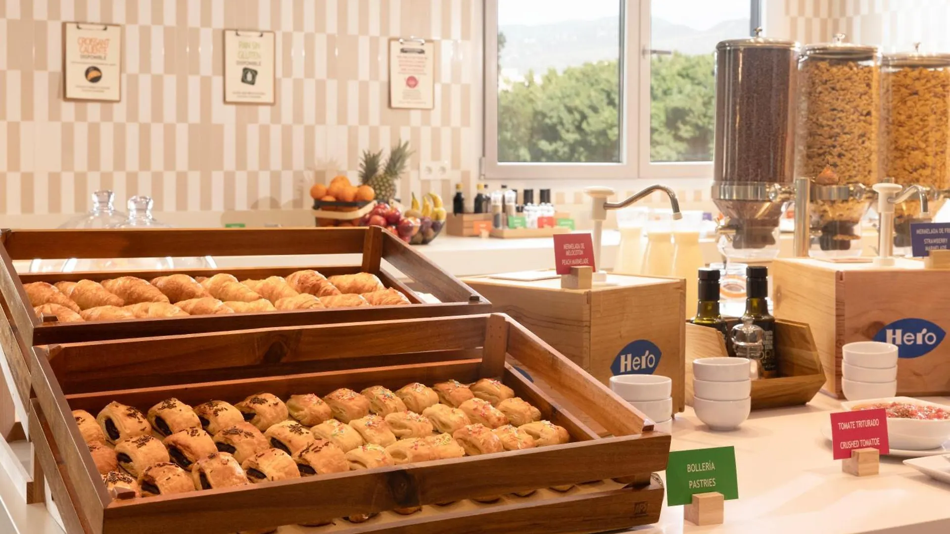 Hampton By Hilton Malaga Martiricos Hotel